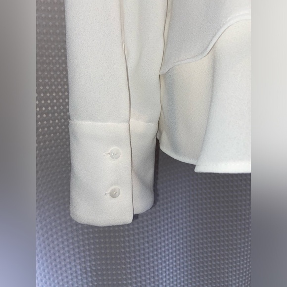 Women’s Zara white long sleeves blouse with ruffled hem size Large‎ - Picture 6 of 12